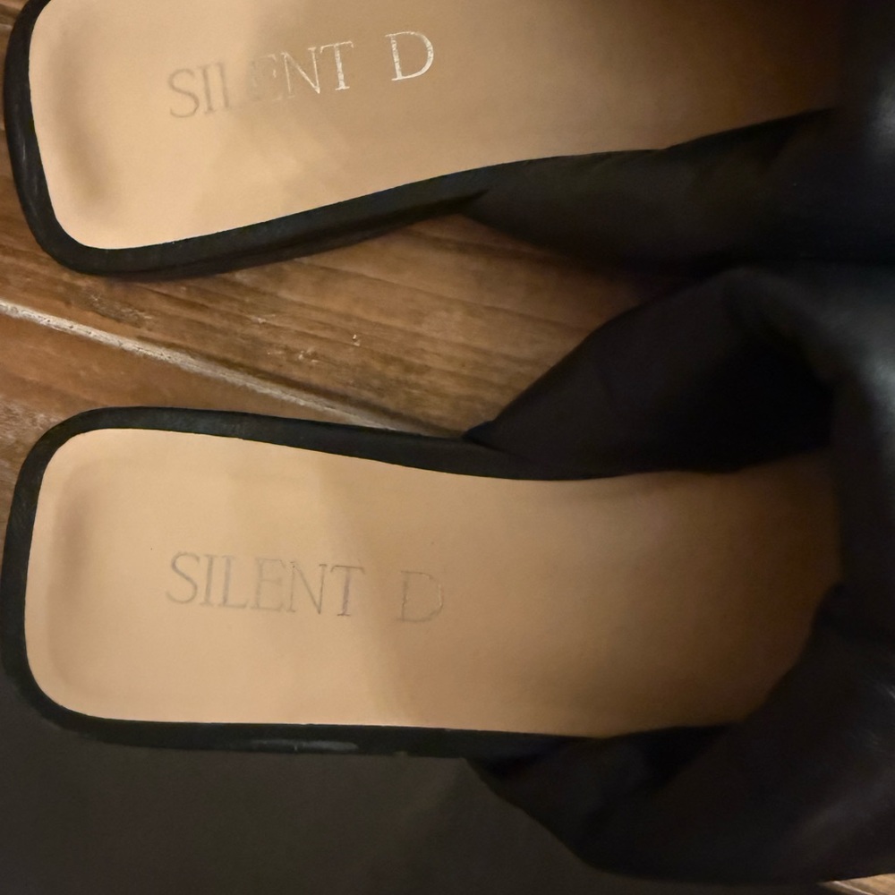 Women's Black Mules